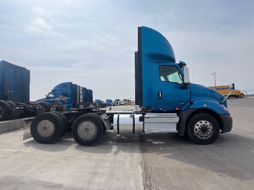 2019 International RH613 RH photo 8