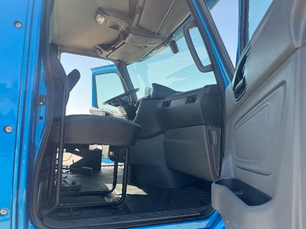 Day Cab Tractor-Heavy Duty Tractors-International-2019-RH613-El Paso-TX-206,710\n\t\tmiles-$ 31,000 - Image 12