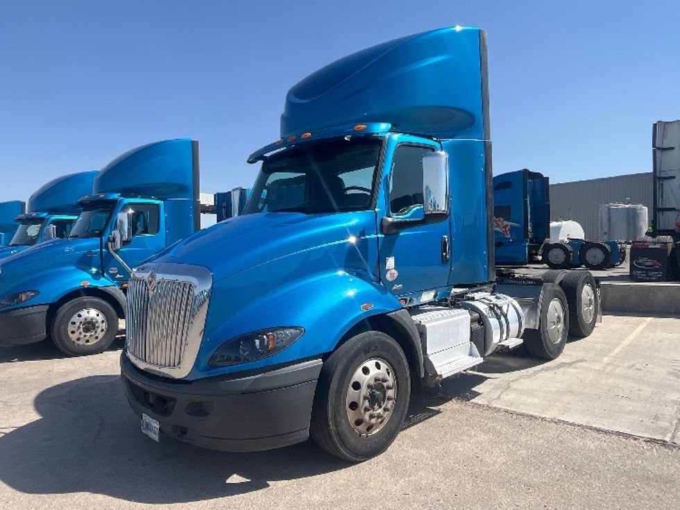 Day Cab Tractor-Heavy Duty Tractors-International-2019-RH613-El Paso-TX-206,710\n\t\tmiles-$ 31,000 - Image 3