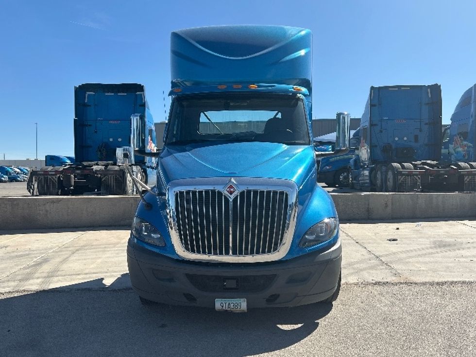 Day Cab Tractor-Heavy Duty Tractors-International-2019-RH613-El Paso-TX-224,817\n\t\tmiles-$ 31,000 - Image 2