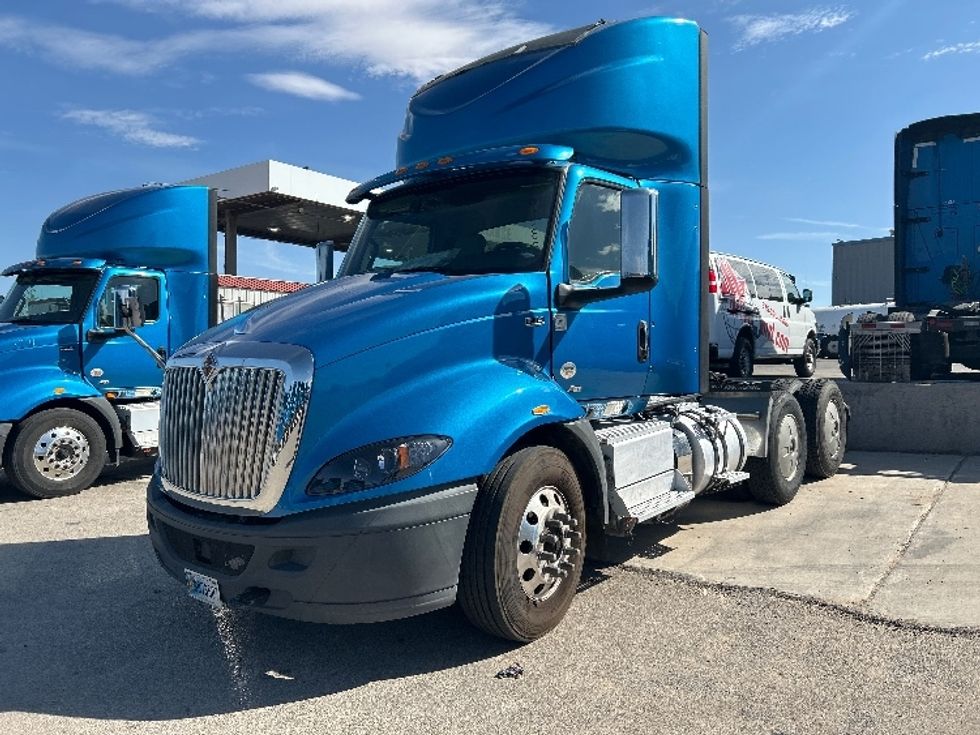 Day Cab Tractor-Heavy Duty Tractors-International-2019-RH613-El Paso-TX-234,599\n\t\tmiles-$ 31,000 - Image 3