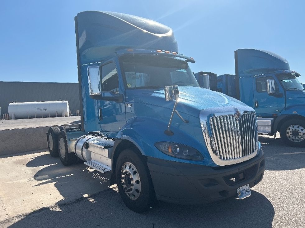 Day Cab Tractor-Heavy Duty Tractors-International-2019-RH613-El Paso-TX-238,220\n\t\tmiles-$ 31,000 - Image 1