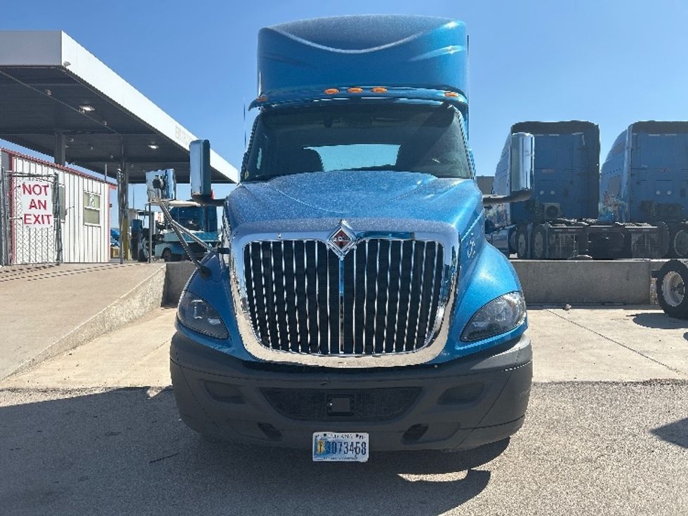 Day Cab Tractor-Heavy Duty Tractors-International-2019-RH613-El Paso-TX-238,220\n\t\tmiles-$ 31,000 - Image 2