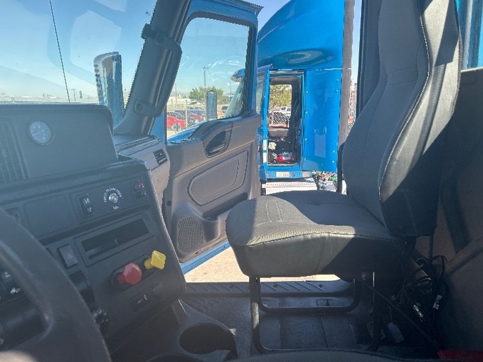 Day Cab Tractor-Heavy Duty Tractors-International-2019-RH613-El Paso-TX-240,133\n\t\tmiles-$ 31,000 - Image 10