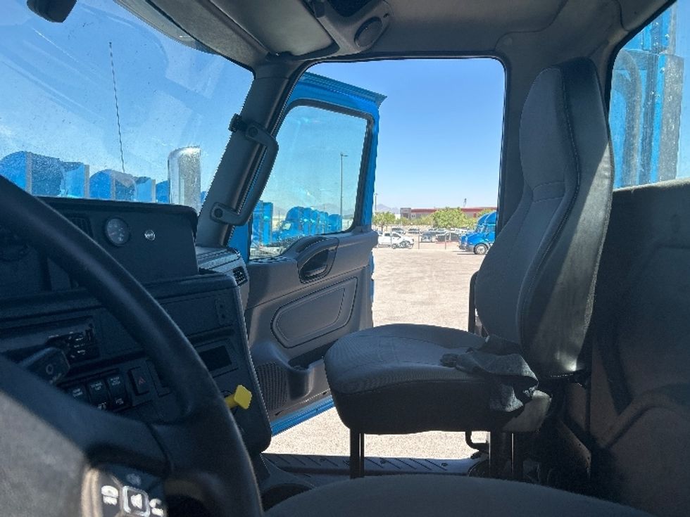 Day Cab Tractor-Heavy Duty Tractors-International-2019-RH613-El Paso-TX-240,158\n\t\tmiles-$ 31,000 - Image 10