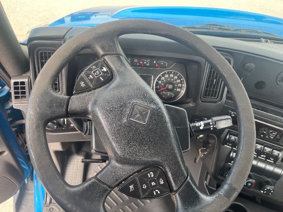 Day Cab Tractor-Heavy Duty Tractors-International-2019-RH613-El Paso-TX-242,268\n\t\tmiles-$ 31,000 - Image 11