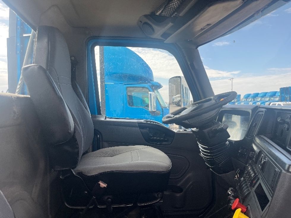 Day Cab Tractor-Heavy Duty Tractors-International-2019-RH613-El Paso-TX-242,268\n\t\tmiles-$ 31,000 - Image 14