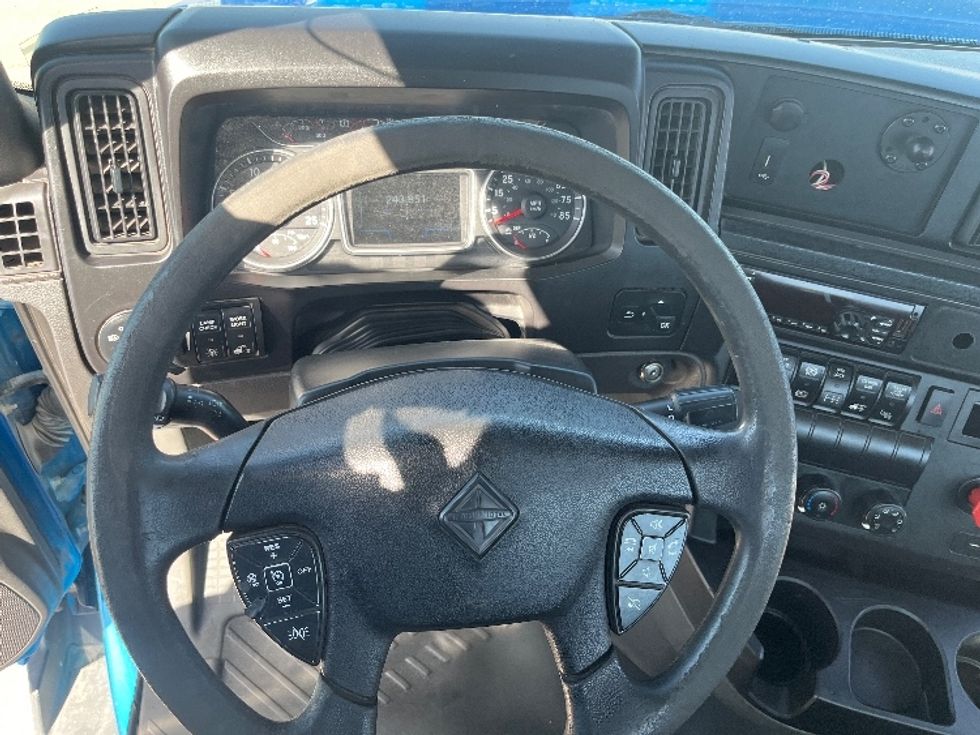 Day Cab Tractor-Heavy Duty Tractors-International-2019-RH613-El Paso-TX-243,840\n\t\tmiles-$ 31,000 - Image 11