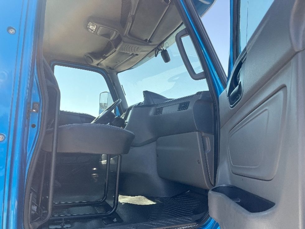 Day Cab Tractor-Heavy Duty Tractors-International-2019-RH613-El Paso-TX-243,840\n\t\tmiles-$ 31,000 - Image 12