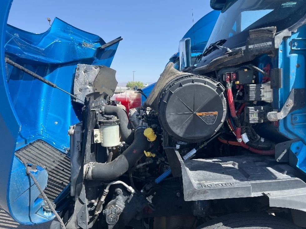 Day Cab Tractor-Heavy Duty Tractors-International-2019-RH613-El Paso-TX-243,840\n\t\tmiles-$ 31,000 - Image 16