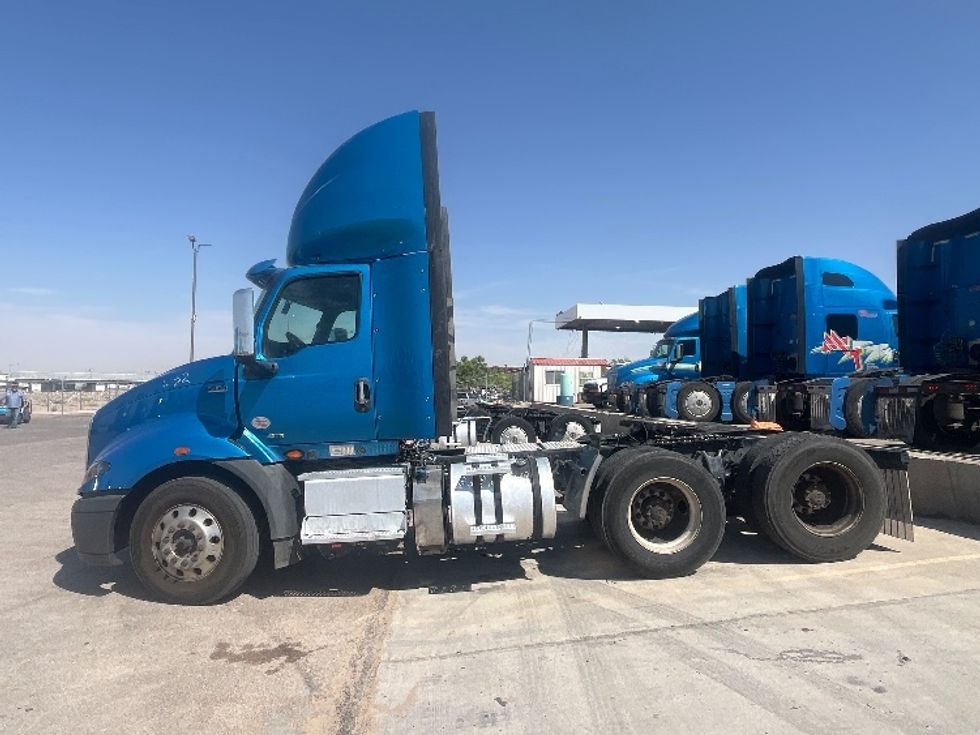 Day Cab Tractor-Heavy Duty Tractors-International-2019-RH613-El Paso-TX-247,674\n\t\tmiles-$ 31,000 - Image 4