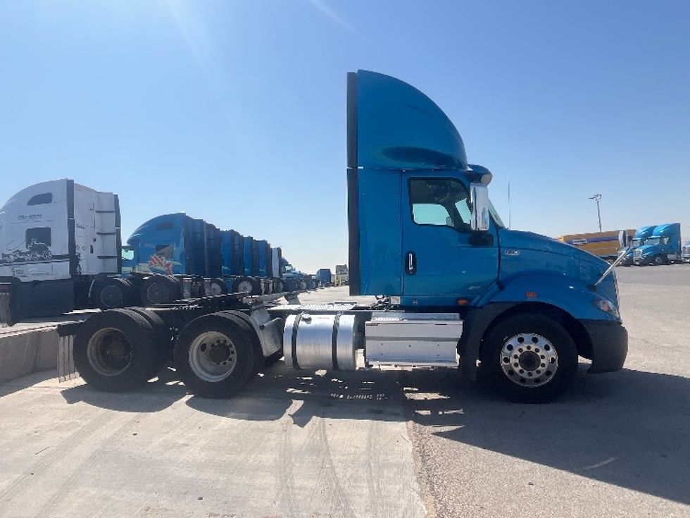 Day Cab Tractor-Heavy Duty Tractors-International-2019-RH613-El Paso-TX-247,674\n\t\tmiles-$ 31,000 - Image 8