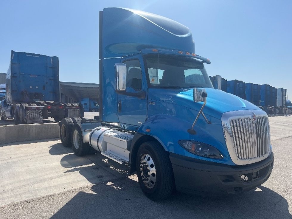 Day Cab Tractor-Heavy Duty Tractors-International-2019-RH613-El Paso-TX-247,697\n\t\tmiles-$ 23,500 - Image 1