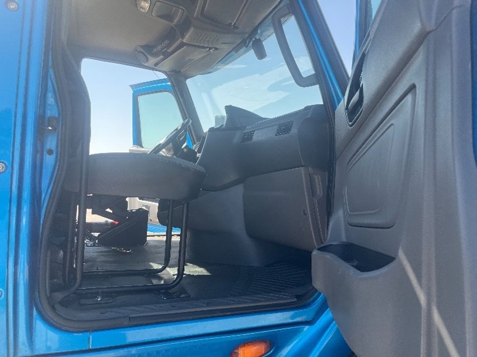 Day Cab Tractor-Heavy Duty Tractors-International-2019-RH613-El Paso-TX-247,697\n\t\tmiles-$ 23,500 - Image 12