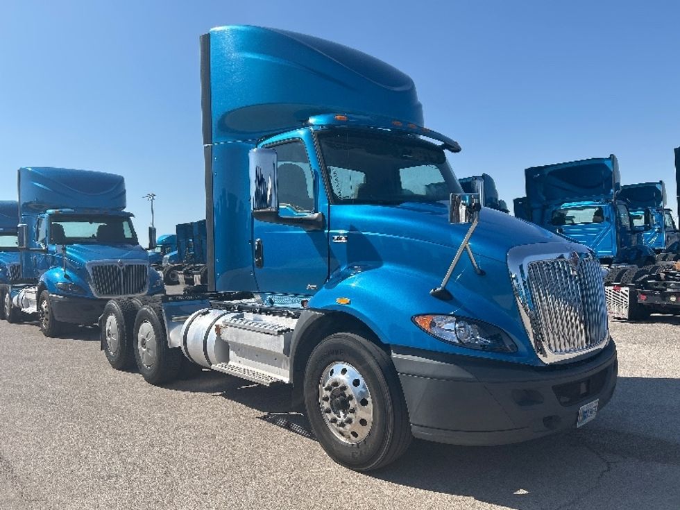 Day Cab Tractor-Heavy Duty Tractors-International-2019-RH613-El Paso-TX-249,285\n\t\tmiles-$ 31,000 - Image 1