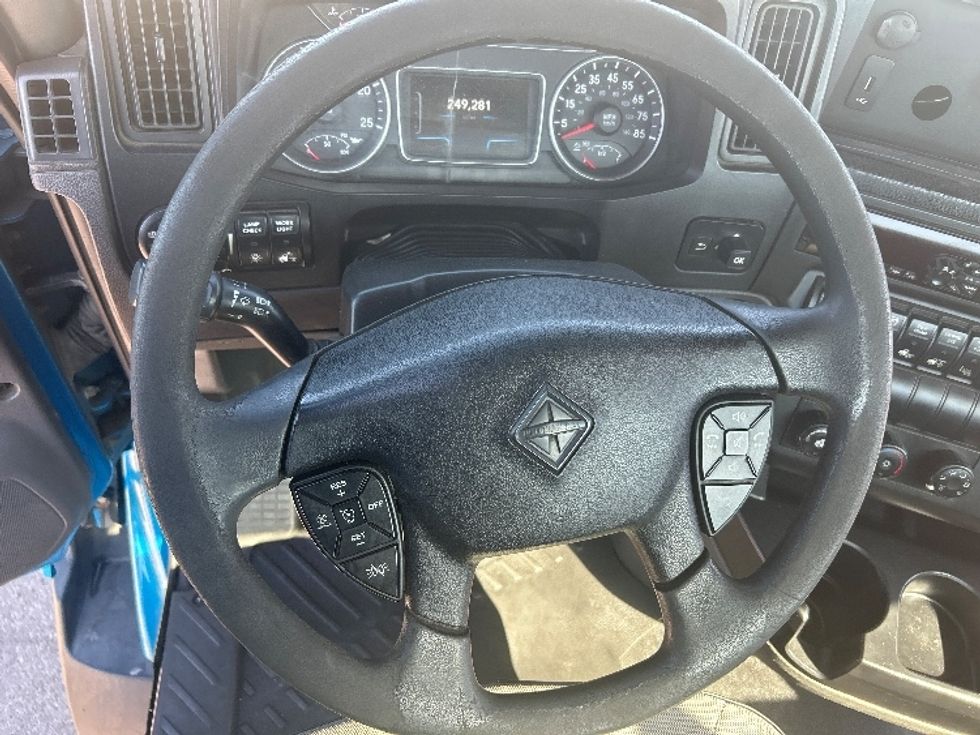 Day Cab Tractor-Heavy Duty Tractors-International-2019-RH613-El Paso-TX-249,285\n\t\tmiles-$ 31,000 - Image 11