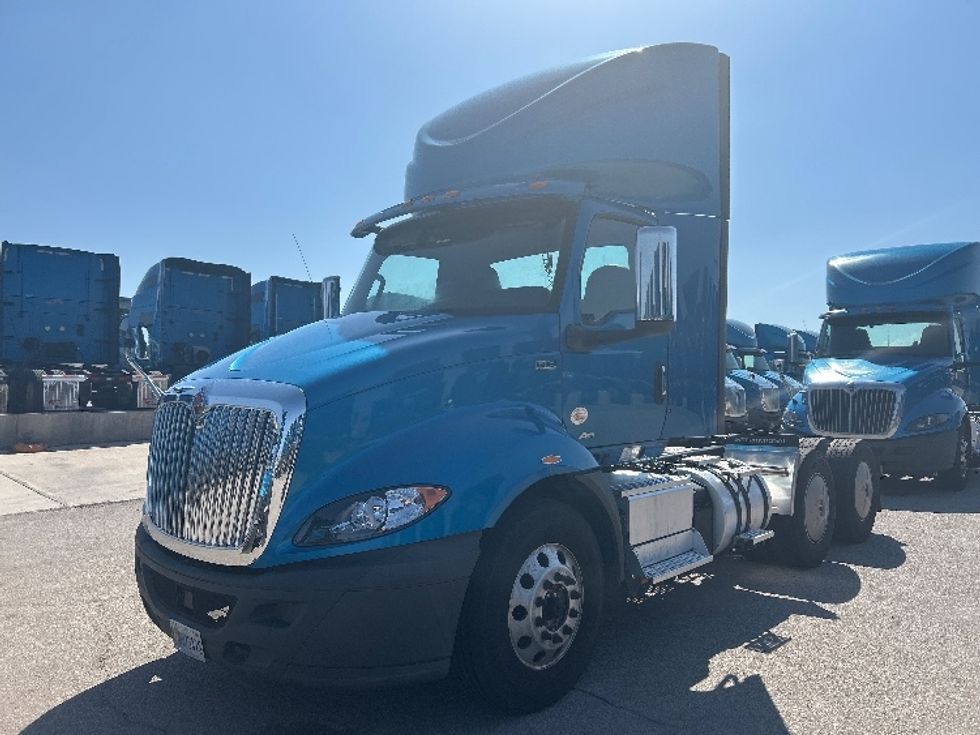 Day Cab Tractor-Heavy Duty Tractors-International-2019-RH613-El Paso-TX-249,285\n\t\tmiles-$ 31,000 - Image 3
