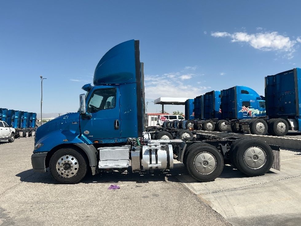 2019 International RH613 RH photo 4