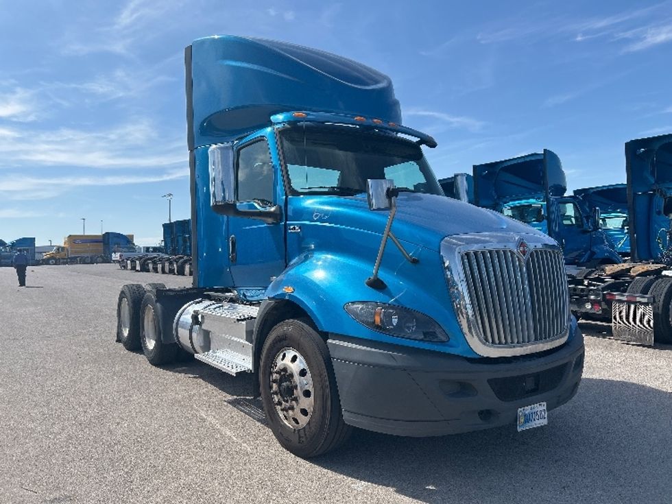 Day Cab Tractor-Heavy Duty Tractors-International-2019-RH613-El Paso-TX-255,951\n\t\tmiles-$ 31,000 - Image 1
