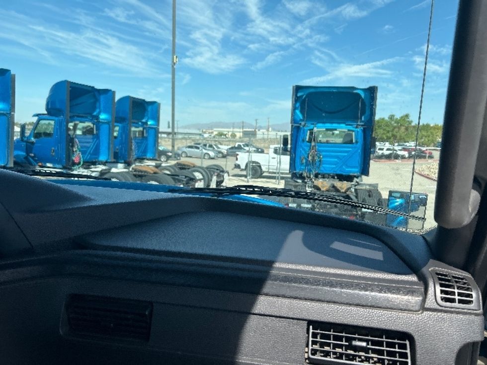 Day Cab Tractor-Heavy Duty Tractors-International-2019-RH613-El Paso-TX-255,951\n\t\tmiles-$ 31,000 - Image 13