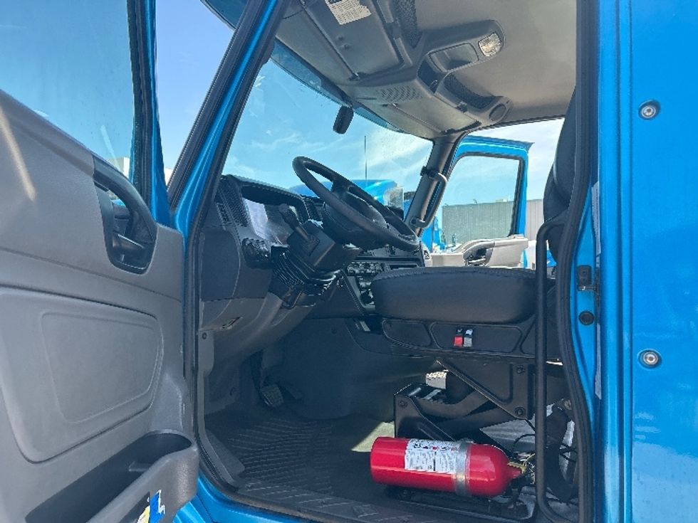 Day Cab Tractor-Heavy Duty Tractors-International-2019-RH613-El Paso-TX-255,951\n\t\tmiles-$ 31,000 - Image 9