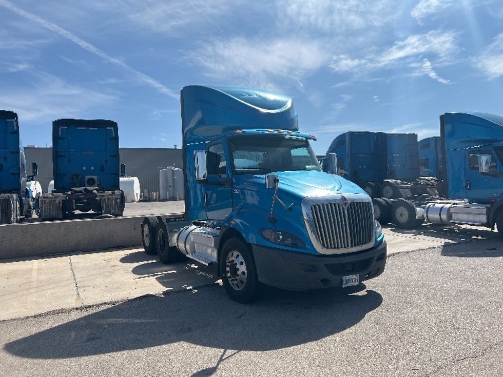 Day Cab Tractor-Heavy Duty Tractors-International-2019-RH613-El Paso-TX-259,211\n\t\tmiles-$ 31,000 - Image 1