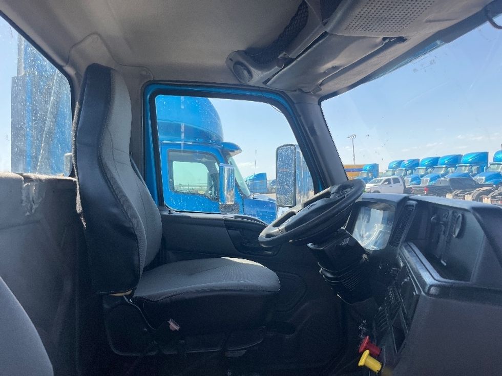 Day Cab Tractor-Heavy Duty Tractors-International-2019-RH613-El Paso-TX-271,309\n\t\tmiles-$ 31,000 - Image 14