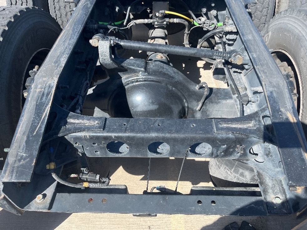 Day Cab Tractor-Heavy Duty Tractors-International-2019-RH613-El Paso-TX-271,309\n\t\tmiles-$ 31,000 - Image 6