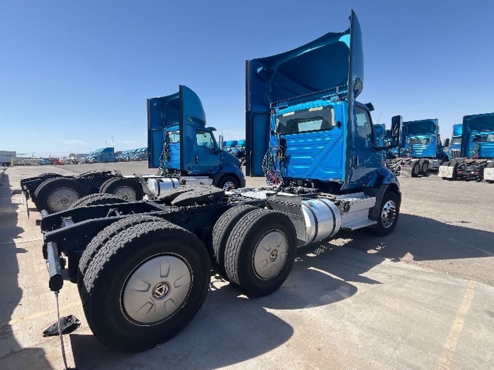 Day Cab Tractor-Heavy Duty Tractors-International-2019-RH613-El Paso-TX-271,309\n\t\tmiles-$ 31,000 - Image 7