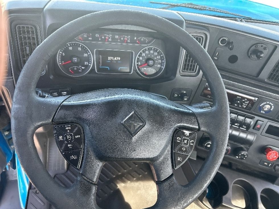 Day Cab Tractor-Heavy Duty Tractors-International-2019-RH613-El Paso-TX-271,479\n\t\tmiles-$ 31,000 - Image 11