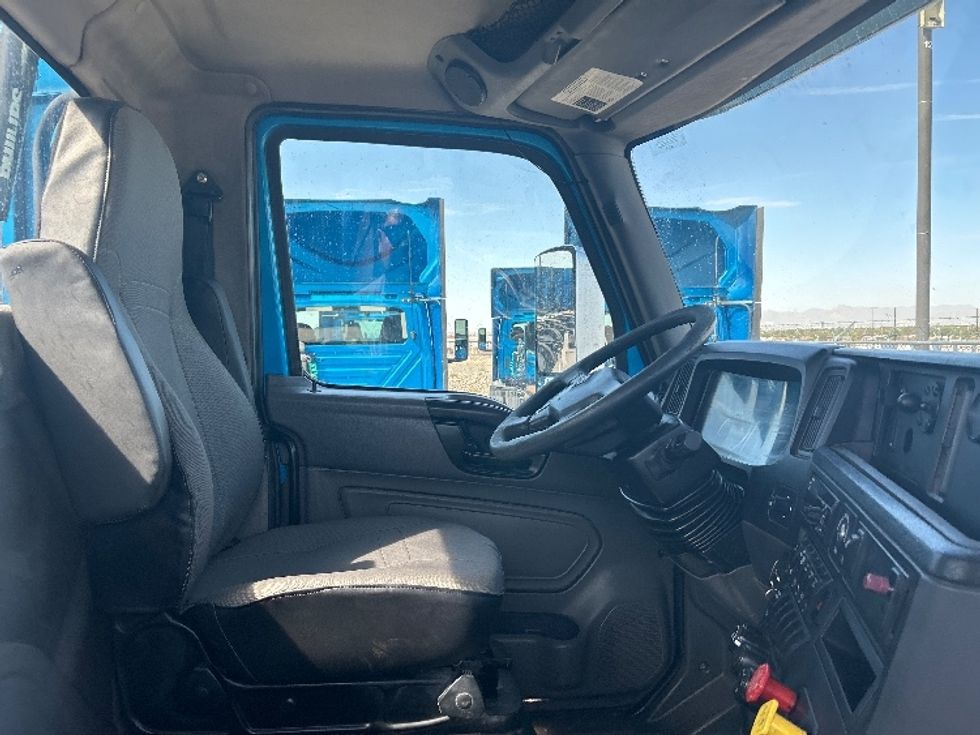 Day Cab Tractor-Heavy Duty Tractors-International-2019-RH613-El Paso-TX-271,479\n\t\tmiles-$ 31,000 - Image 14