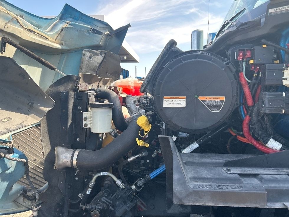 Day Cab Tractor-Heavy Duty Tractors-International-2019-RH613-El Paso-TX-271,479\n\t\tmiles-$ 31,000 - Image 16