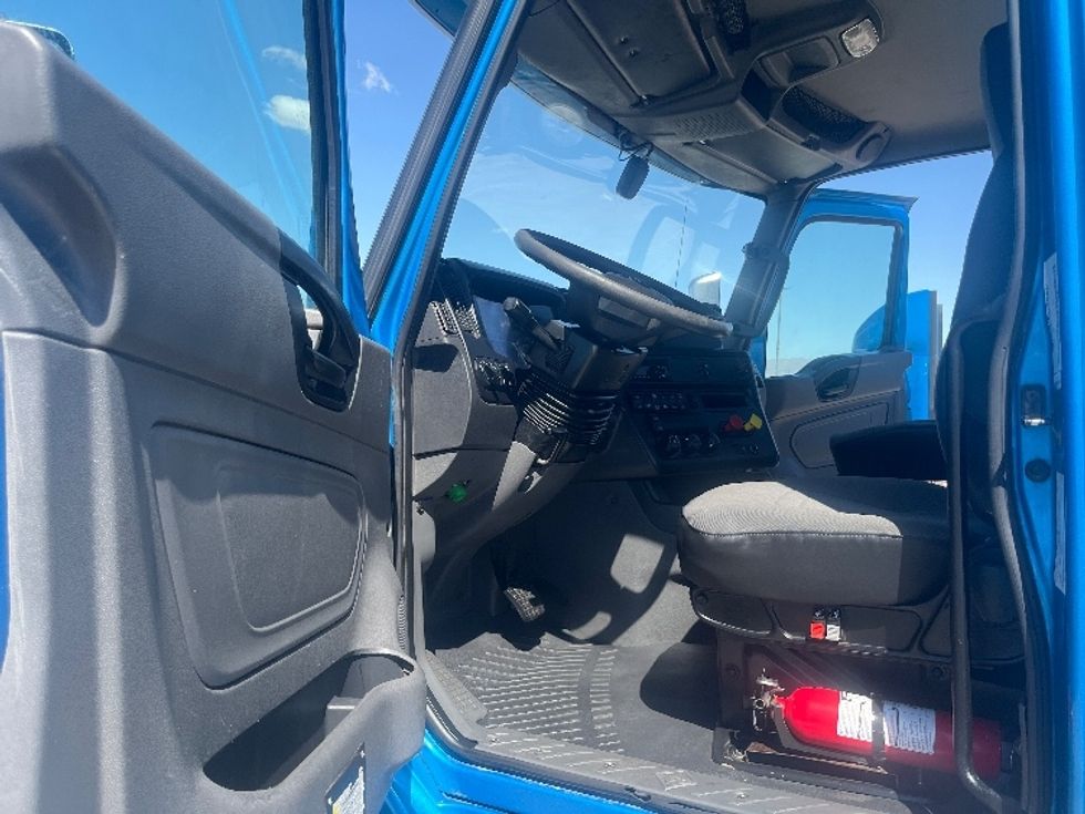 Day Cab Tractor-Heavy Duty Tractors-International-2019-RH613-El Paso-TX-272,425\n\t\tmiles-$ 31,000 - Image 9