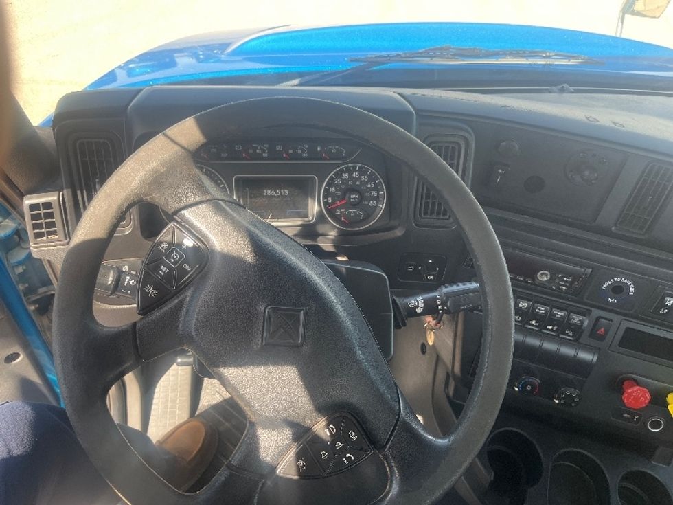 Day Cab Tractor-Heavy Duty Tractors-International-2019-RH613-El Paso-TX-286,512\n\t\tmiles-$ 31,000 - Image 11