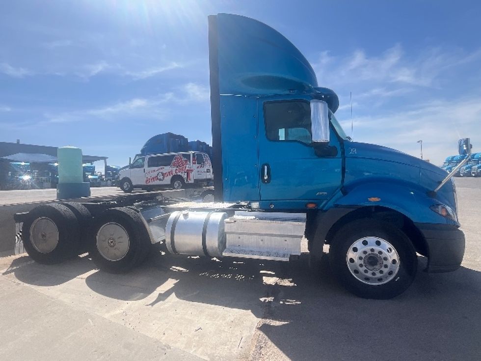 Day Cab Tractor-Heavy Duty Tractors-International-2019-RH613-El Paso-TX-286,512\n\t\tmiles-$ 31,000 - Image 8