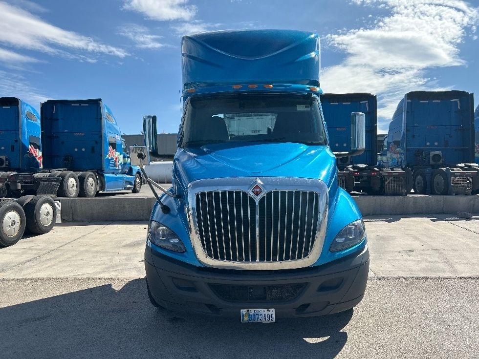 Day Cab Tractor-Heavy Duty Tractors-International-2019-RH613-El Paso-TX-309,128\n\t\tmiles-$ 30,250 - Image 2