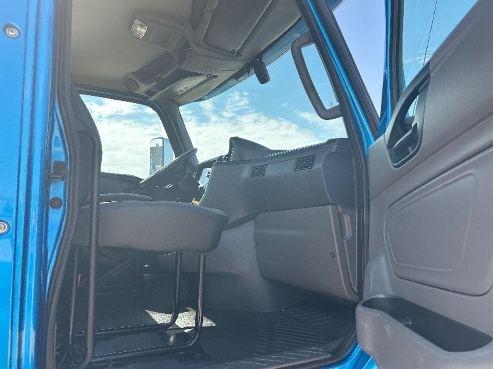 Day Cab Tractor-Heavy Duty Tractors-International-2019-RH613-El Paso-TX-326,792\n\t\tmiles-$ 29,250 - Image 12