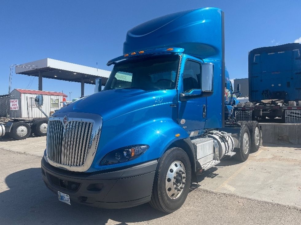Day Cab Tractor-Heavy Duty Tractors-International-2019-RH613-El Paso-TX-341,658\n\t\tmiles-$ 28,500 - Image 3
