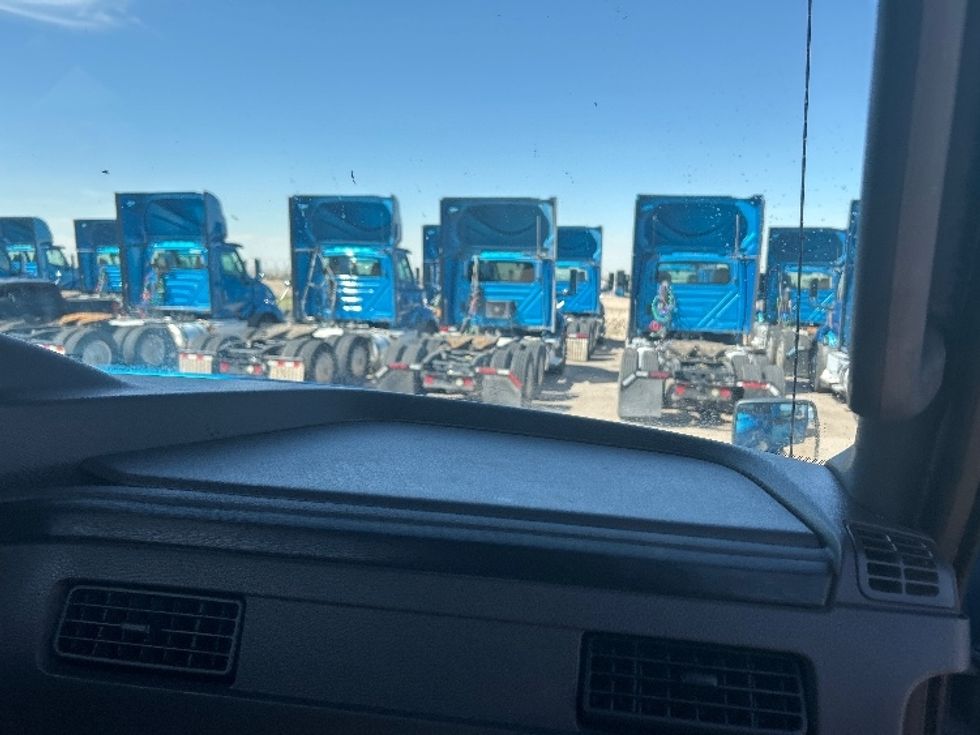 Day Cab Tractor-Heavy Duty Tractors-International-2019-RH613-El Paso-TX-349,819\n\t\tmiles-$ 28,000 - Image 13