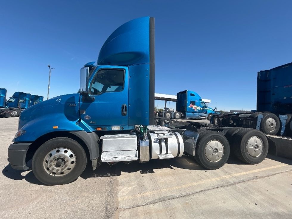 Day Cab Tractor-Heavy Duty Tractors-International-2019-RH613-El Paso-TX-349,819\n\t\tmiles-$ 28,000 - Image 4