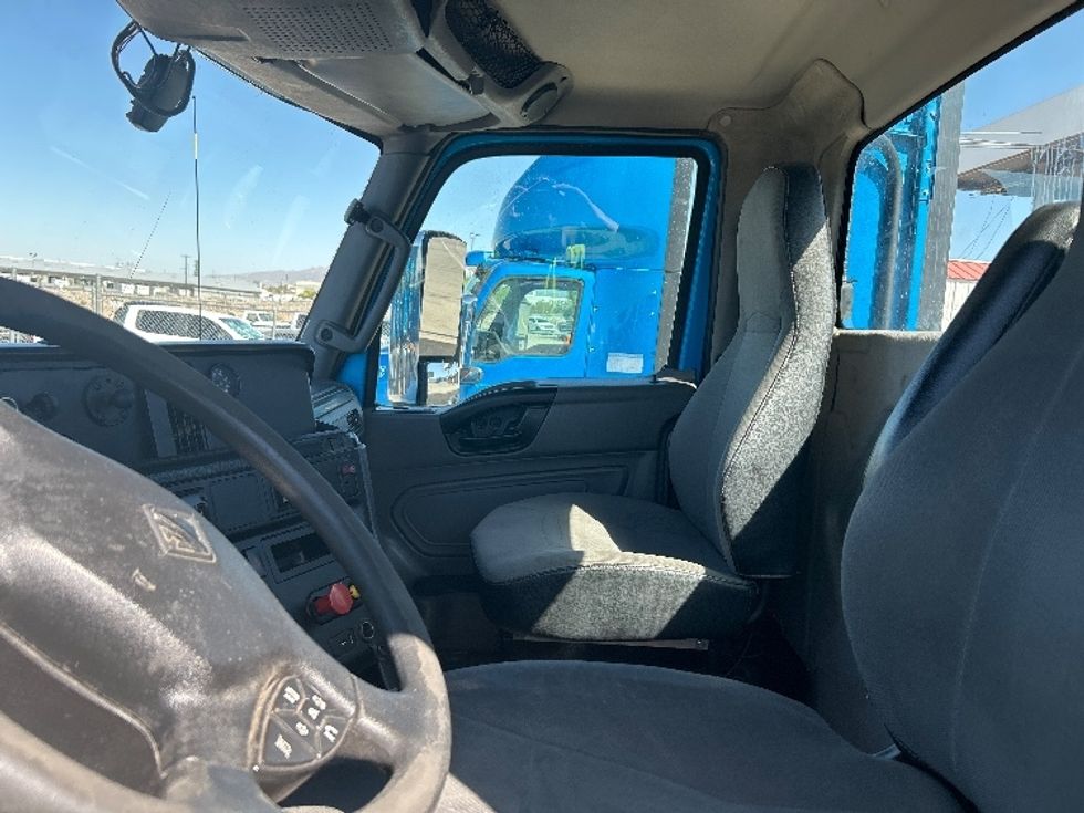 Day Cab Tractor-Heavy Duty Tractors-International-2019-RH613-El Paso-TX-350,840\n\t\tmiles-$ 28,000 - Image 10