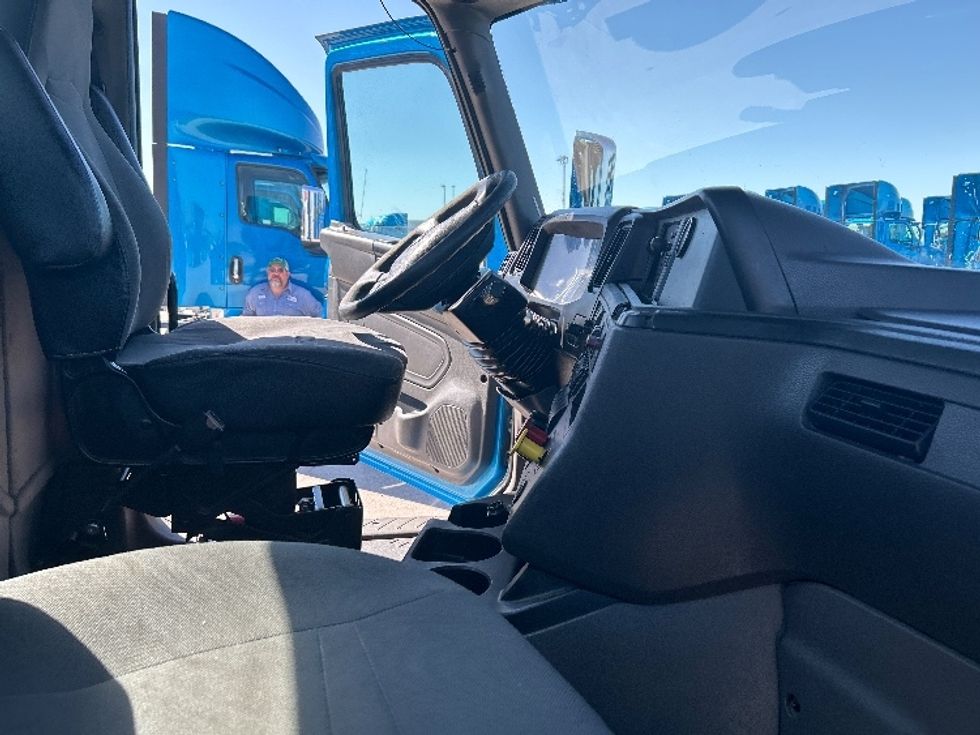 Day Cab Tractor-Heavy Duty Tractors-International-2019-RH613-El Paso-TX-350,840\n\t\tmiles-$ 28,000 - Image 14