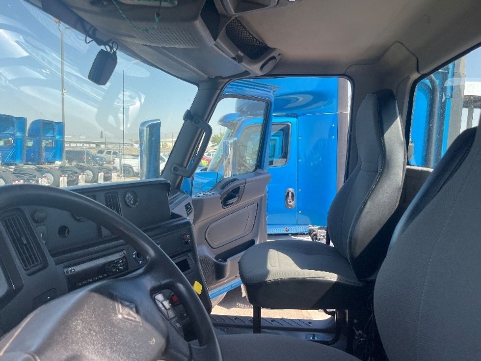 Day Cab Tractor-Heavy Duty Tractors-International-2019-RH613-El Paso-TX-357,765\n\t\tmiles-$ 27,500 - Image 10