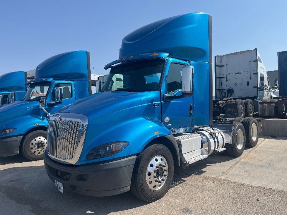 Day Cab Tractor-Heavy Duty Tractors-International-2019-RH613-El Paso-TX-357,765\n\t\tmiles-$ 27,500 - Image 3