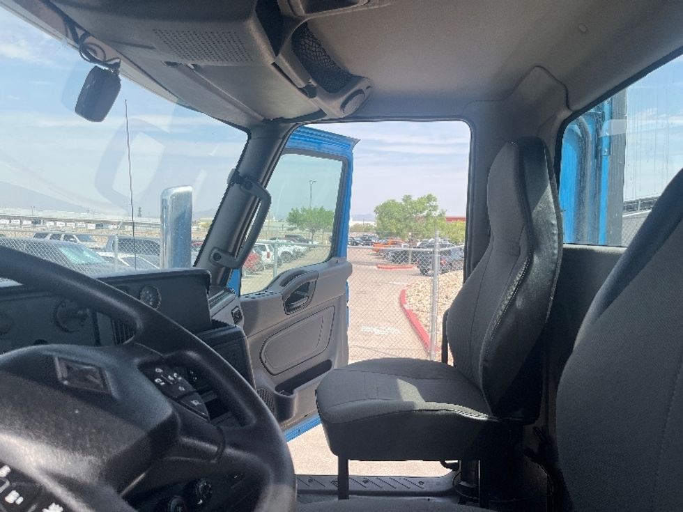 Day Cab Tractor-Heavy Duty Tractors-International-2019-RH613-El Paso-TX-383,547\n\t\tmiles-$ 26,000 - Image 10