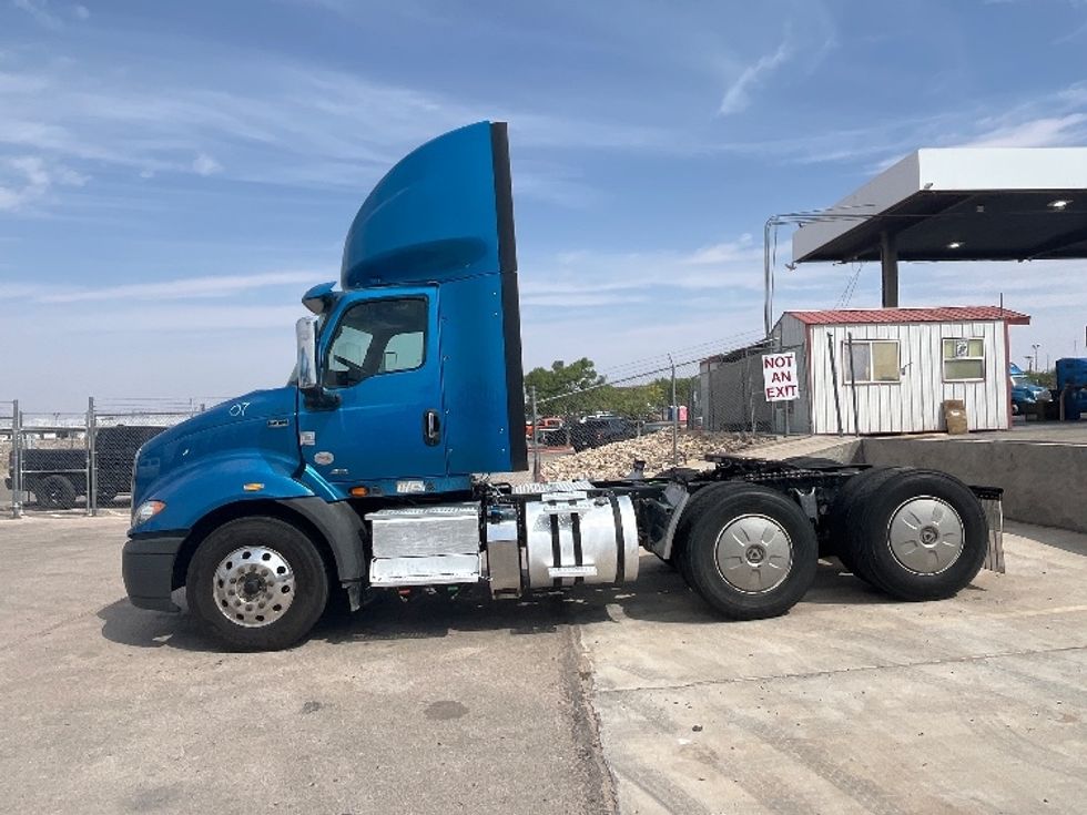 2019 International RH613 RH photo 4
