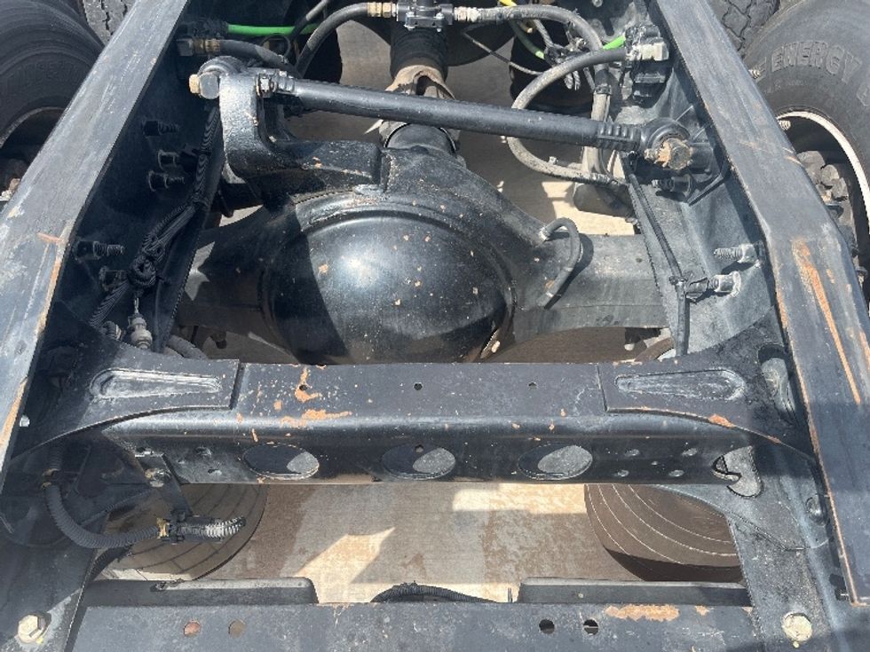 Day Cab Tractor-Heavy Duty Tractors-International-2019-RH613-El Paso-TX-383,547\n\t\tmiles-$ 26,000 - Image 6