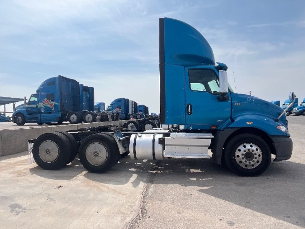 Day Cab Tractor-Heavy Duty Tractors-International-2019-RH613-El Paso-TX-383,547\n\t\tmiles-$ 26,000 - Image 8