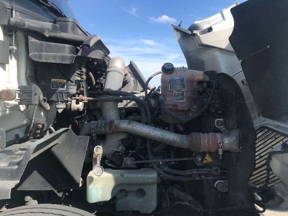 Day Cab Tractor-Heavy Duty Tractors-International-2019-RH613-Evansville-IN-372,348\n\t\tmiles-$ 15,250 - Image 15