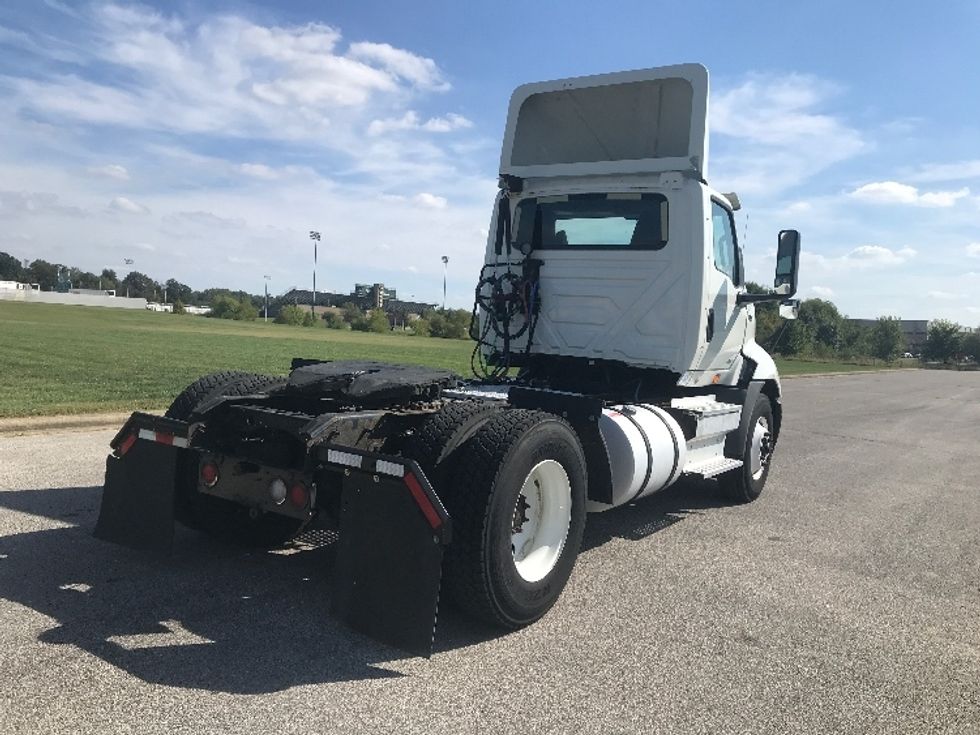 Day Cab Tractor-Heavy Duty Tractors-International-2019-RH613-Evansville-IN-372,348\n\t\tmiles-$ 15,250 - Image 7